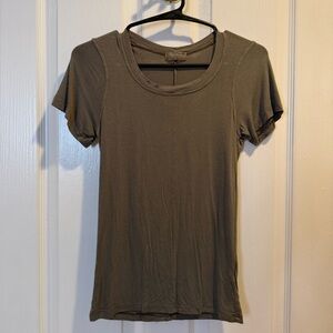 Brandy Melville John Galt Olive T-Shirt Women’s Size S